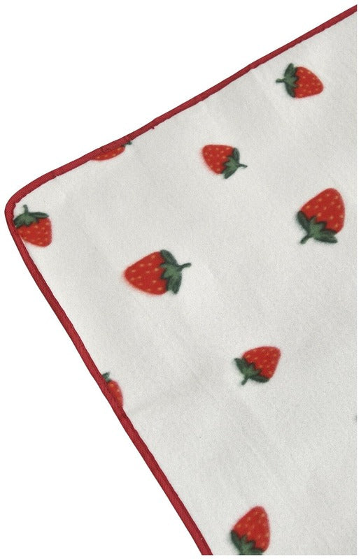 Åhléns 家用野餐垫 Strawberry 120x150 cm
