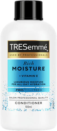 TRESemmé Rich Moisture Hoitoaine Ammattimaista laatua 100 ML